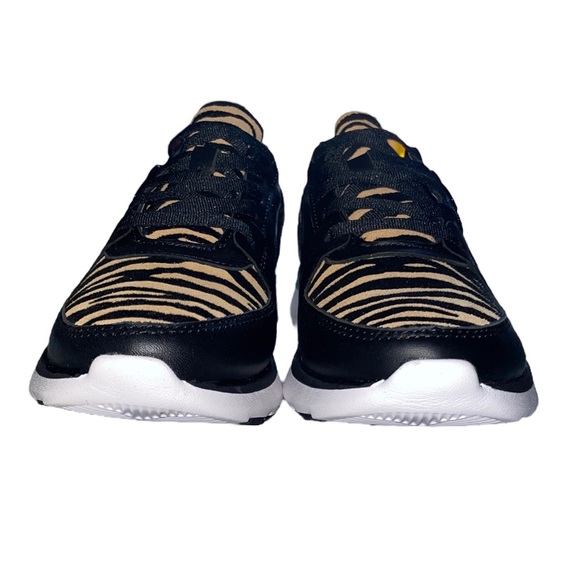 NWB Vionic Remi Tiger Sneaker - Picture 7 of 12